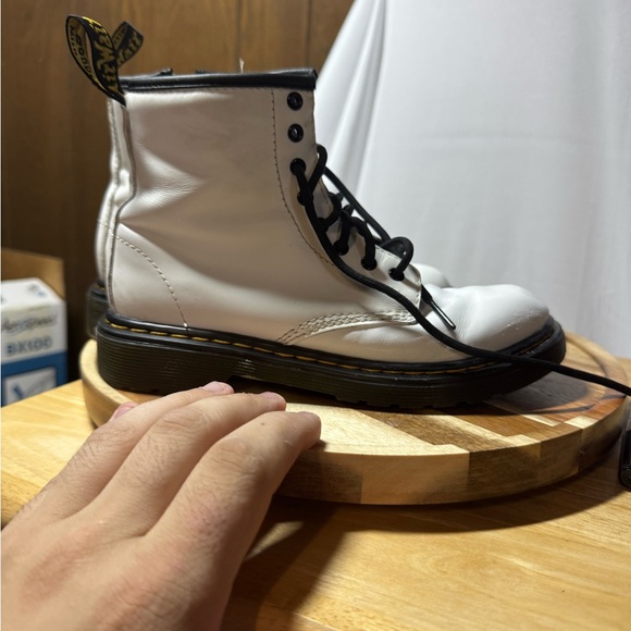 Dr. Martens Kids Zavala J White Leather Combat Boots Side Zip Girls Size 2 - Picture 3 of 7